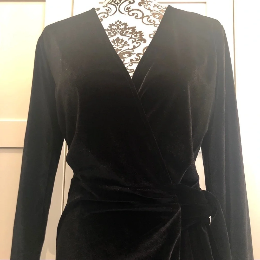 BOBI BLACK Long Sleeve  Black Velvet Wrap Dress Size Small - Picture 4 of 5
